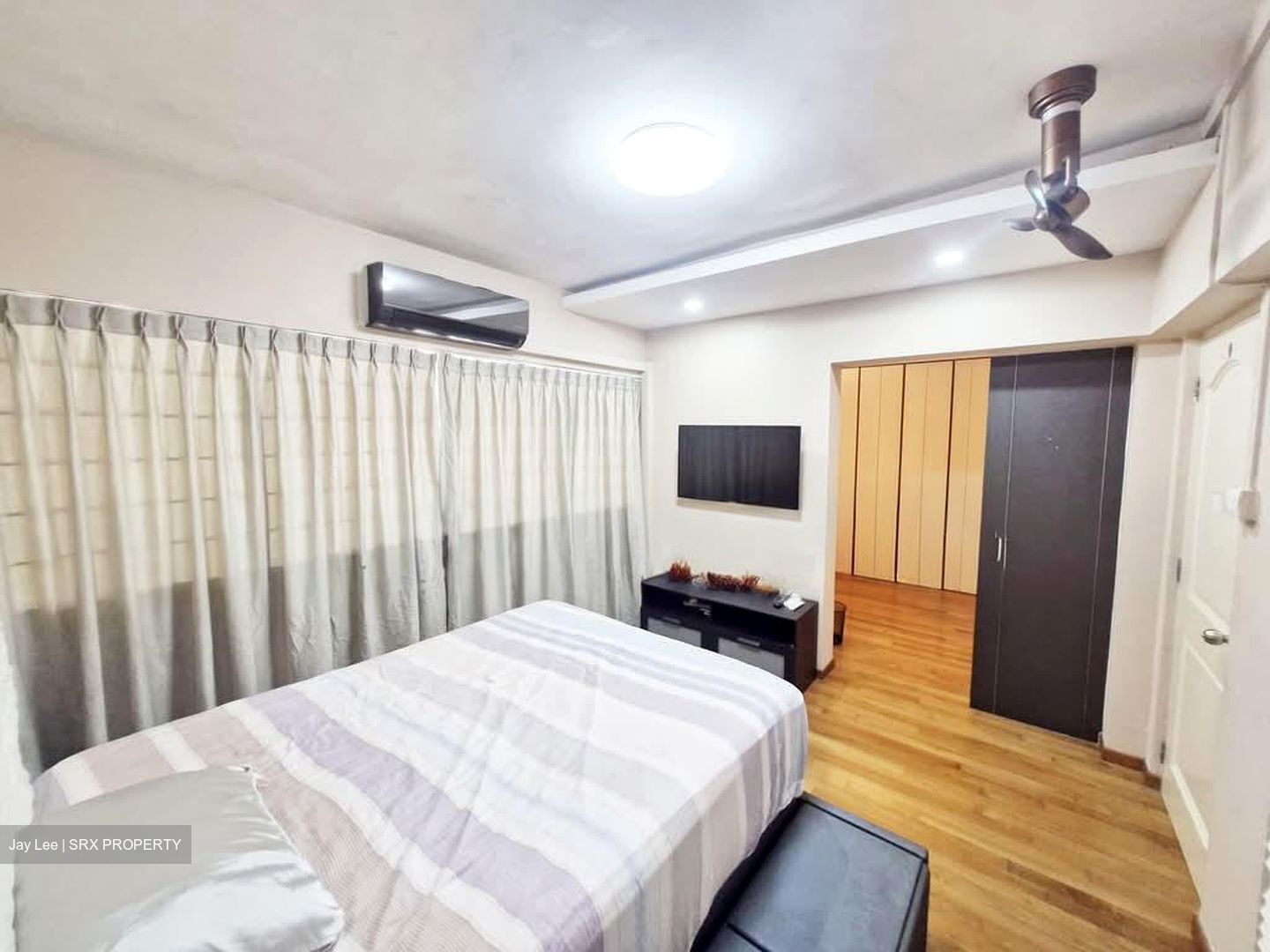 Blk 559 Jurong West Street 42 (Jurong West), HDB Executive #576802111